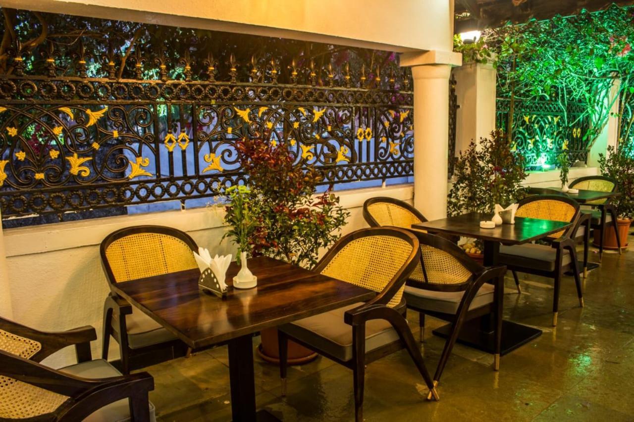 Shikara Beach Resort Cavelossim Exterior foto