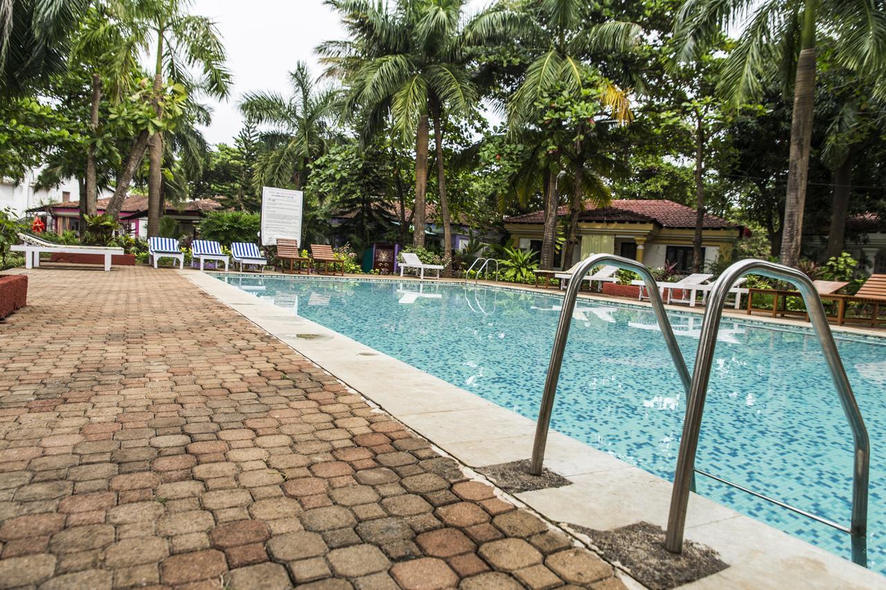 Shikara Beach Resort Cavelossim Exterior foto