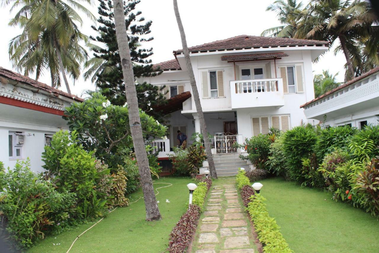 Shikara Beach Resort Cavelossim Exterior foto